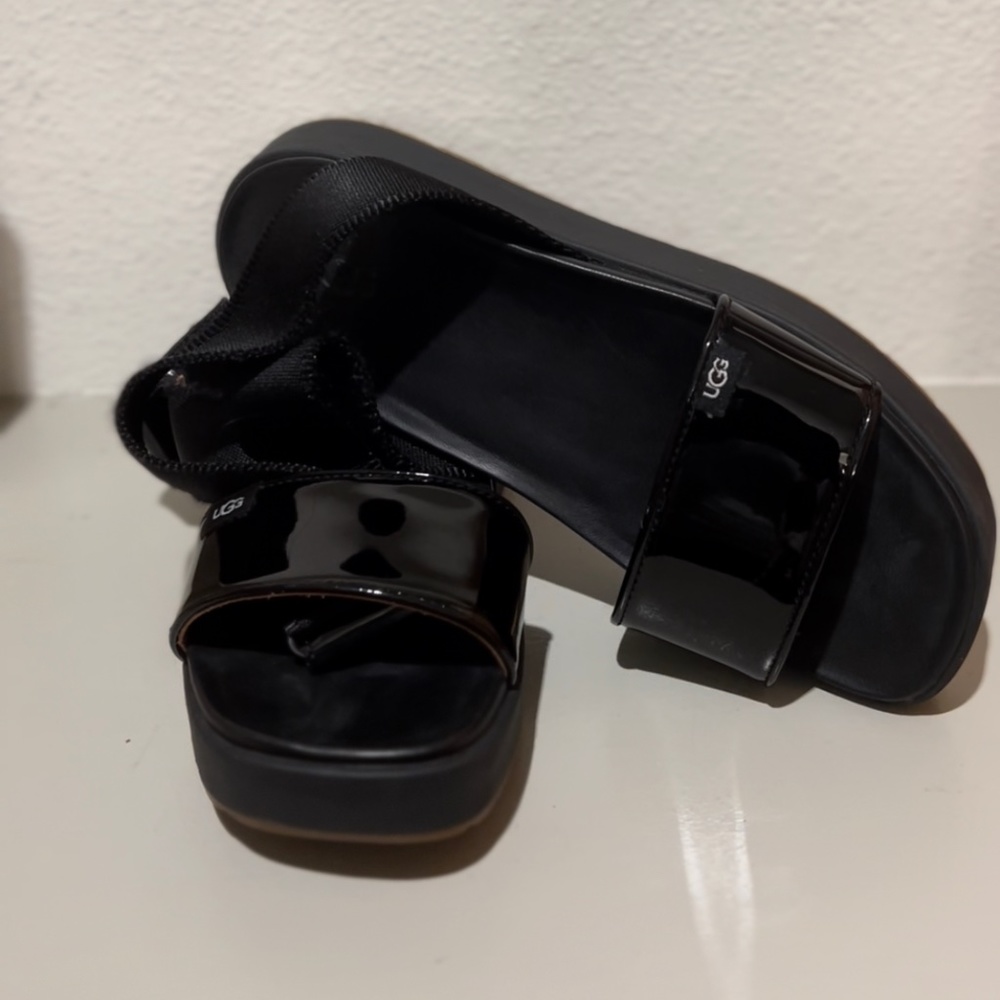 Ugg fall sandal